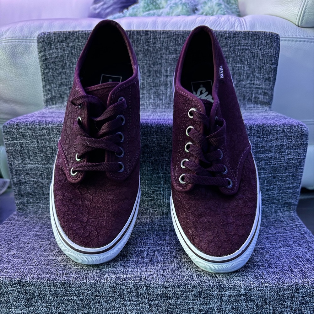 VANS (721356) Retro Low Top Sk8 Burgundy Textured Suede Sneakers US Size 7 1/2 W